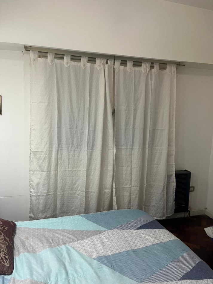 VENTA DEPARTAMENTO 1 1/2 AMBIENTE DIVIDIDO CENTRO.
