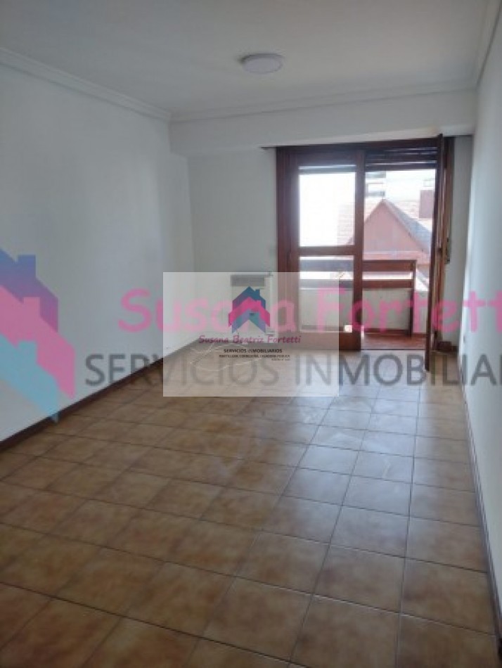 ALQUILER 24 MESES DEPARTAMENTO 3 AMB CON COCHERA, BAULERA, SIN MUEBLES, ZONA VARESE.