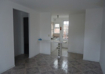 VENTA PH 3 AMBIENTES AL FRENTE C/PATIO ZONA ESTACION NORTE