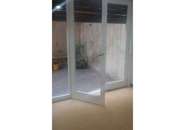 ALQUILER 24 MESES DEPARTAMENTO DE2 AMBIENTES PLANTA BAJA CON PATIO. MACROCENTRO